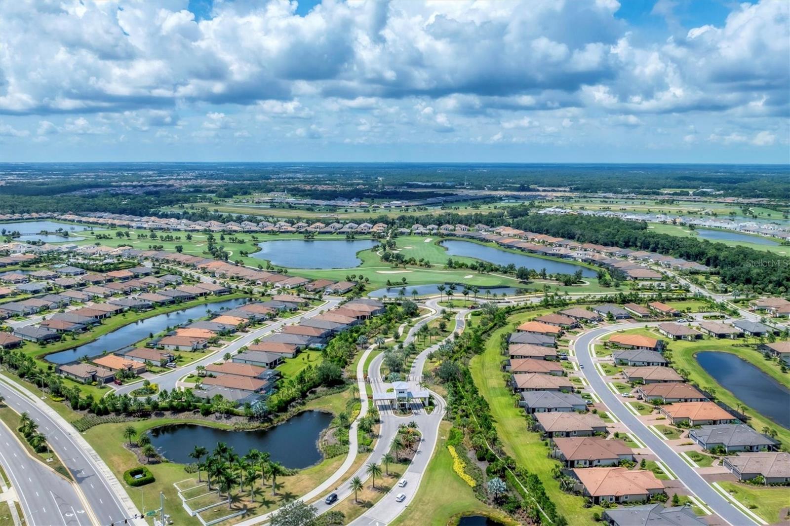 AZARIO ESPLANADE PH II SUBPH C-O - Residential