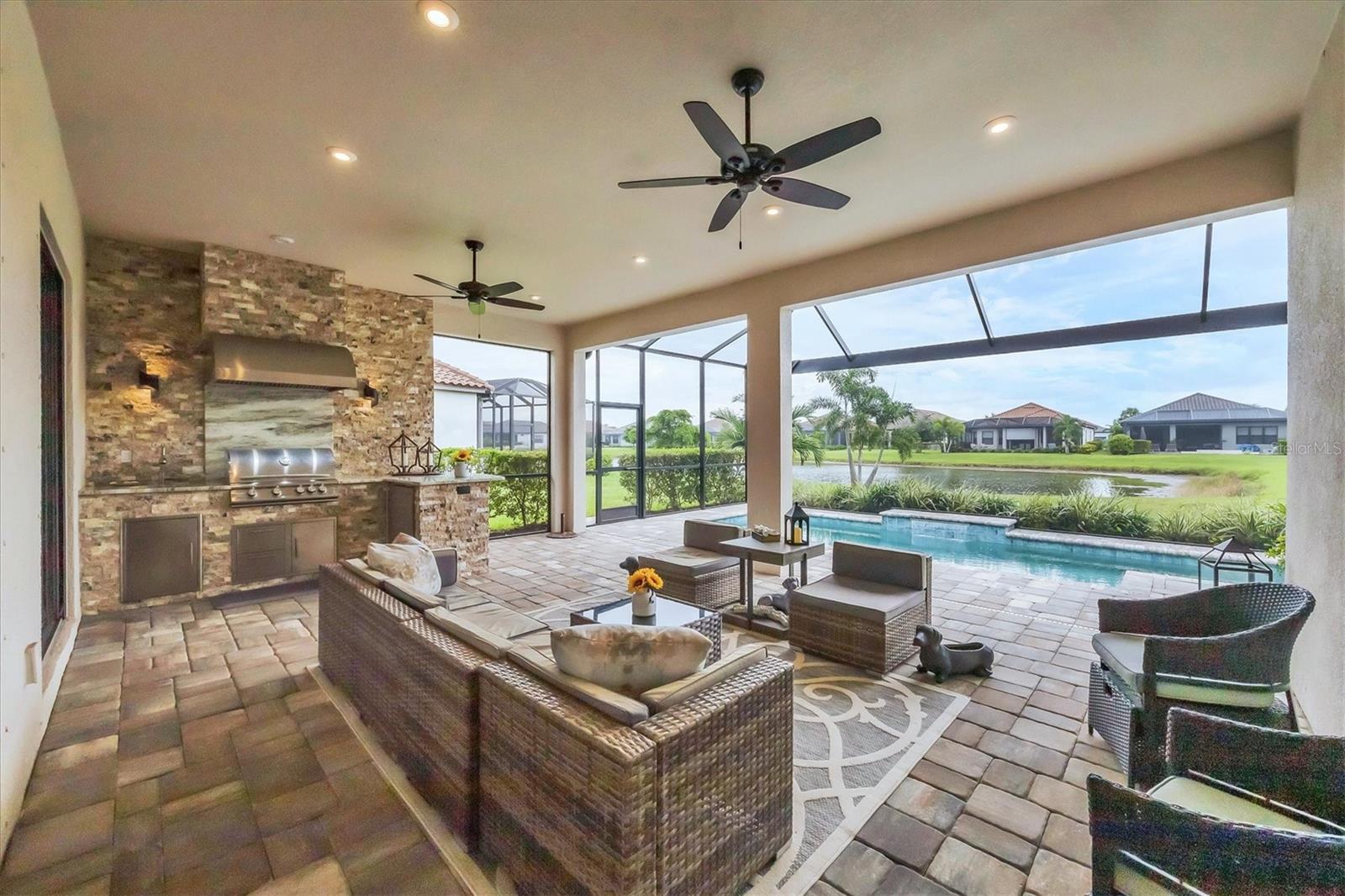 AZARIO ESPLANADE PH II SUBPH C-O - Residential