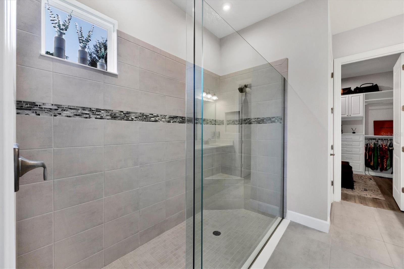 AZARIO ESPLANADE PH II SUBPH C-O - Residential