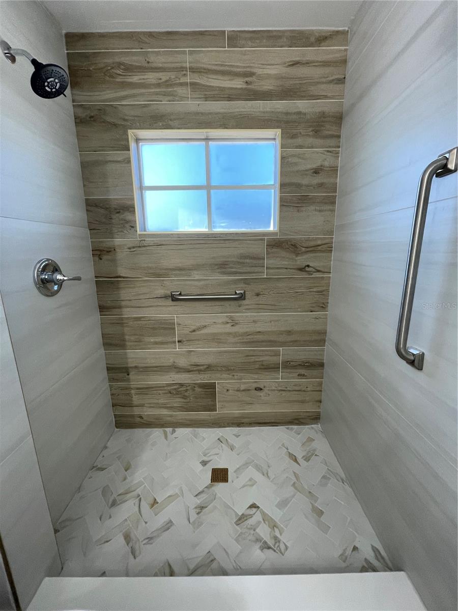 WINDSOR PARK FIRST UNIT - Residential