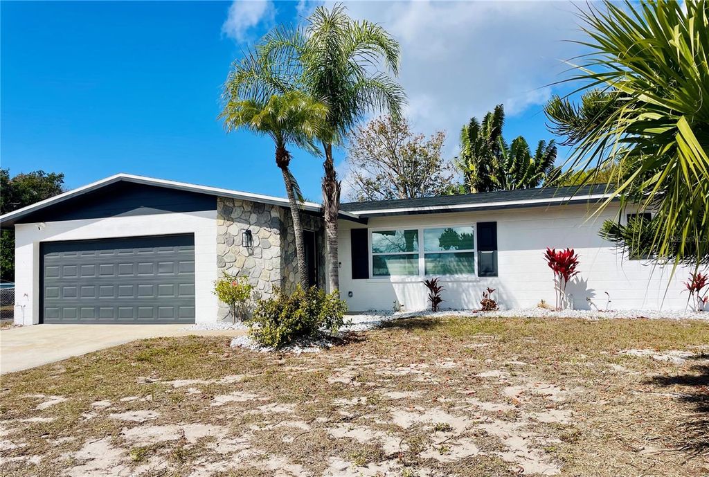 Photo of 3014 Southern Parkway W, Bradenton, FL 34205 (MLS # A4679843)