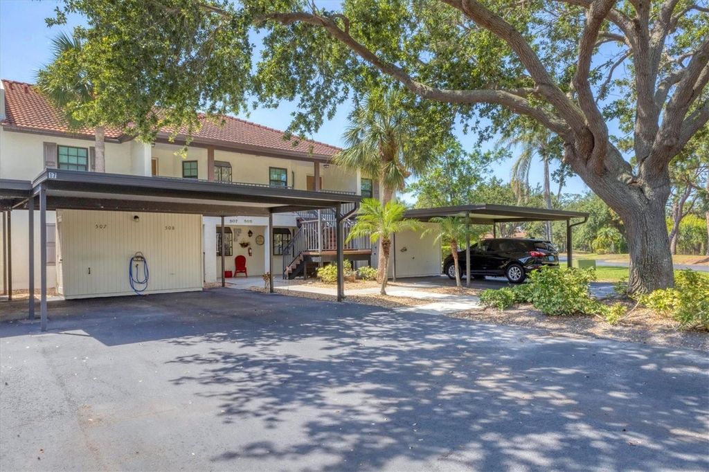 Photo of 507 Pine Hollow Circle #507, Englewood, FL 34223 (MLS # D6142344)