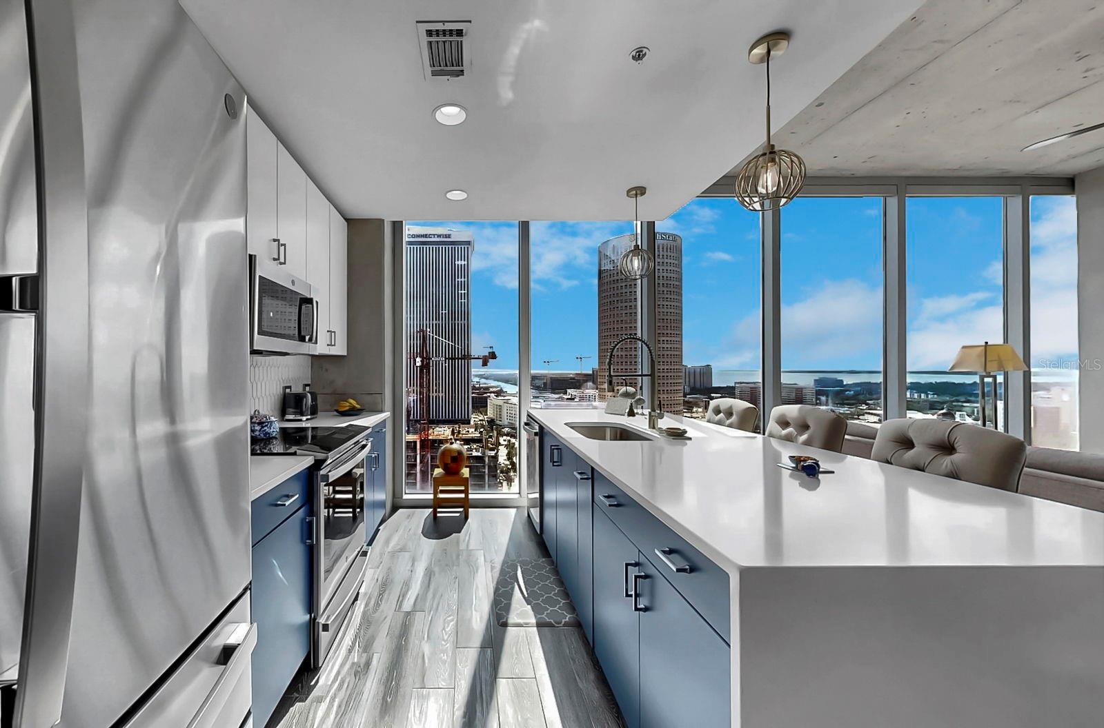 SKYPOINT A CONDO - Residential