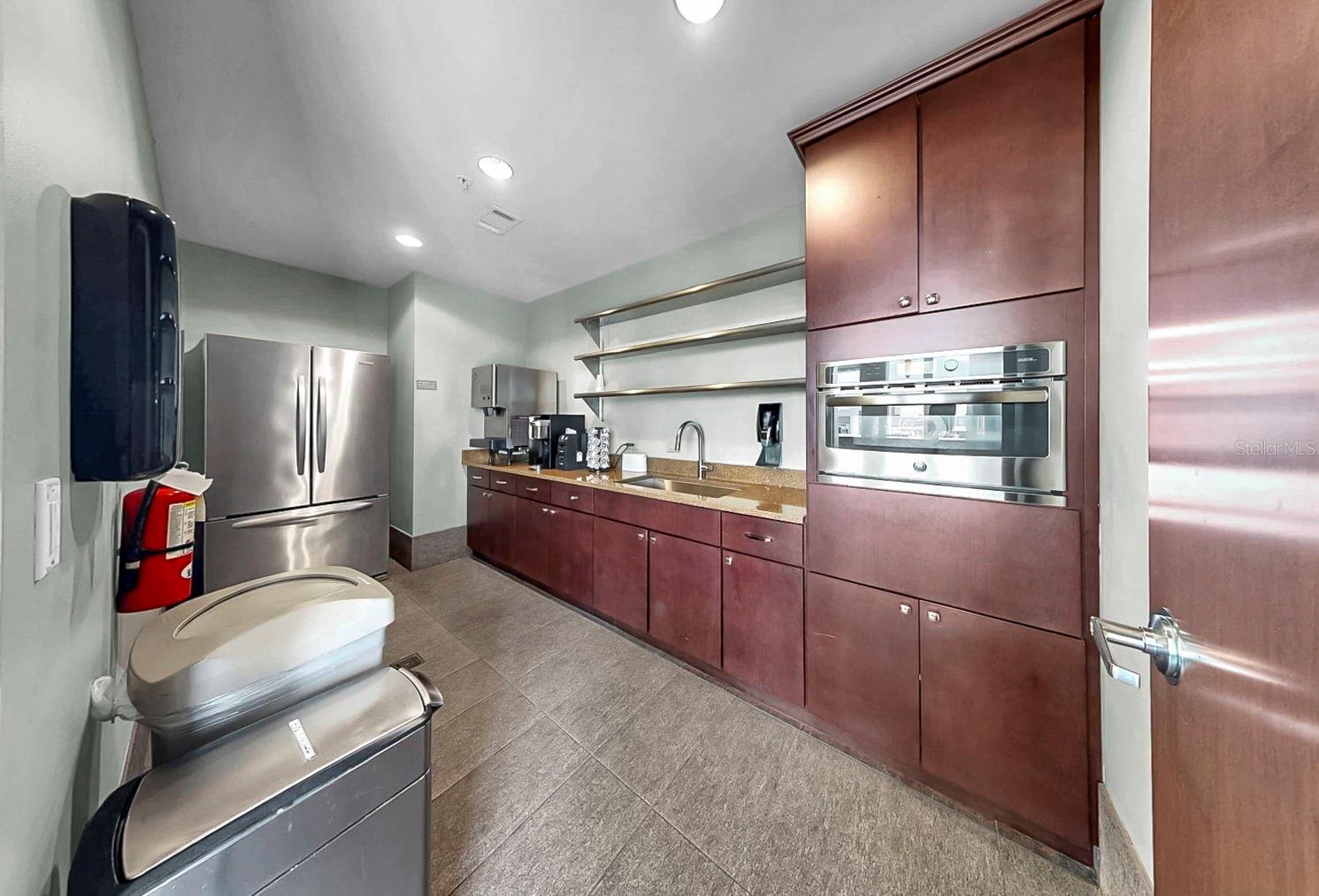 SKYPOINT A CONDO - Residential