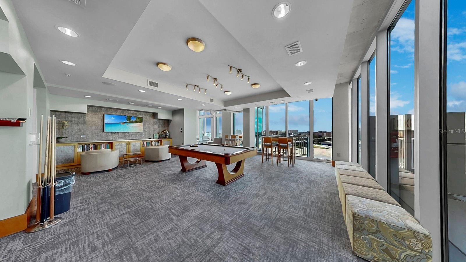 SKYPOINT A CONDO - Residential