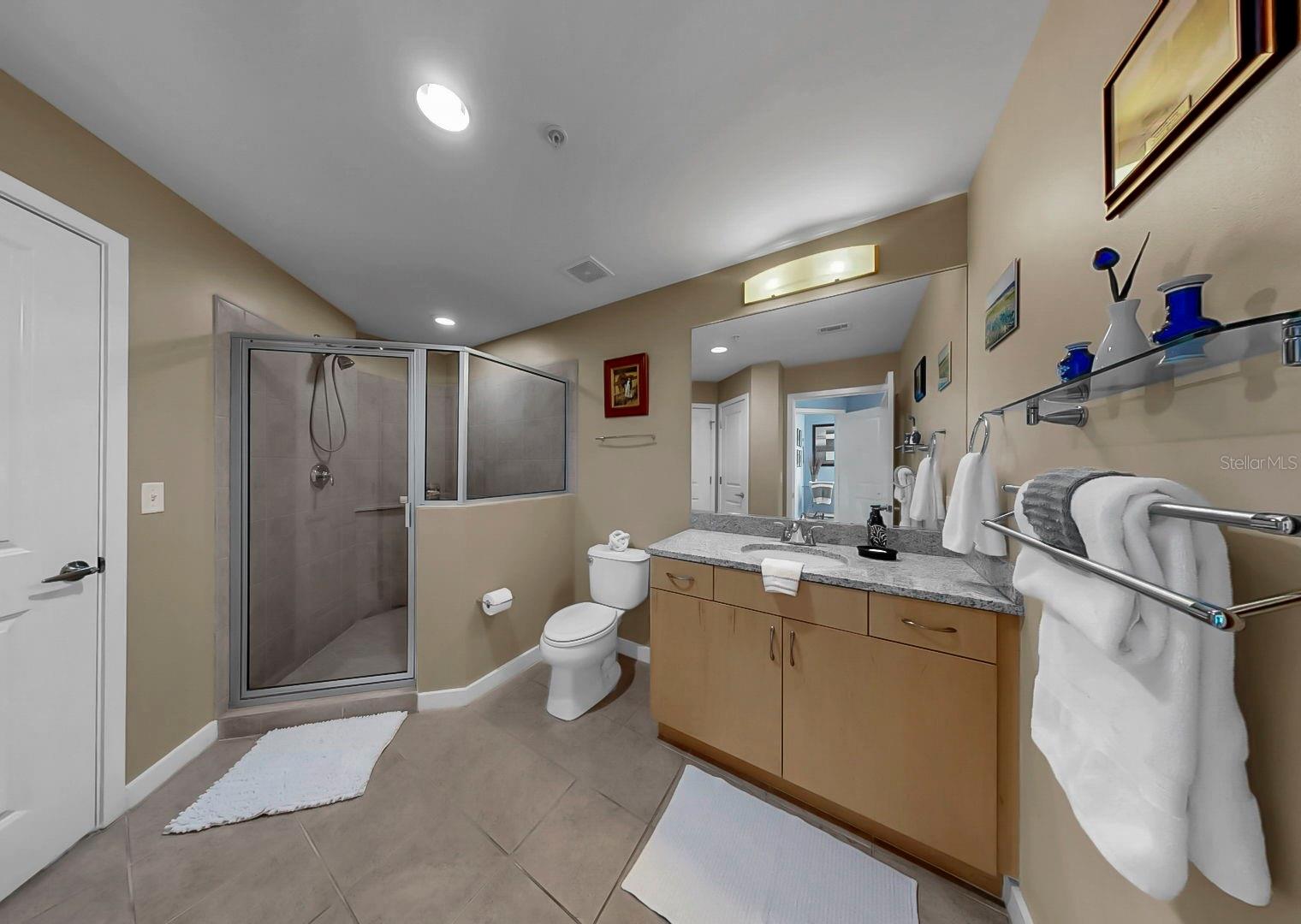 SKYPOINT A CONDO - Residential