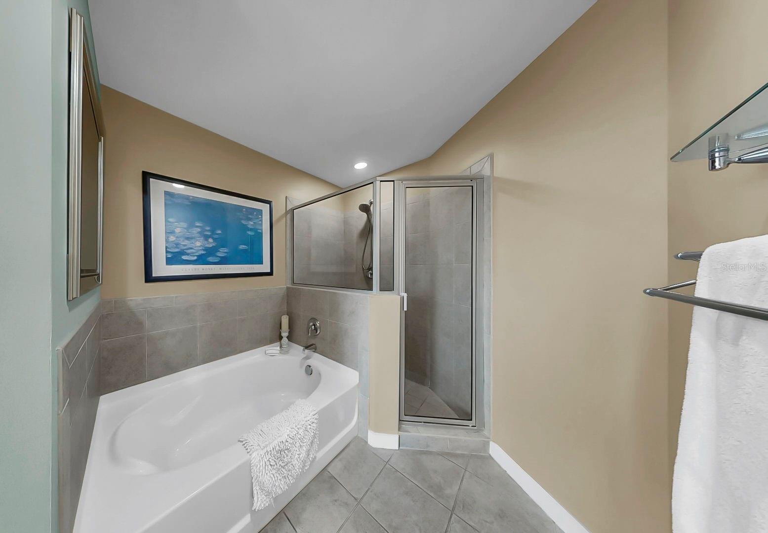 SKYPOINT A CONDO - Residential