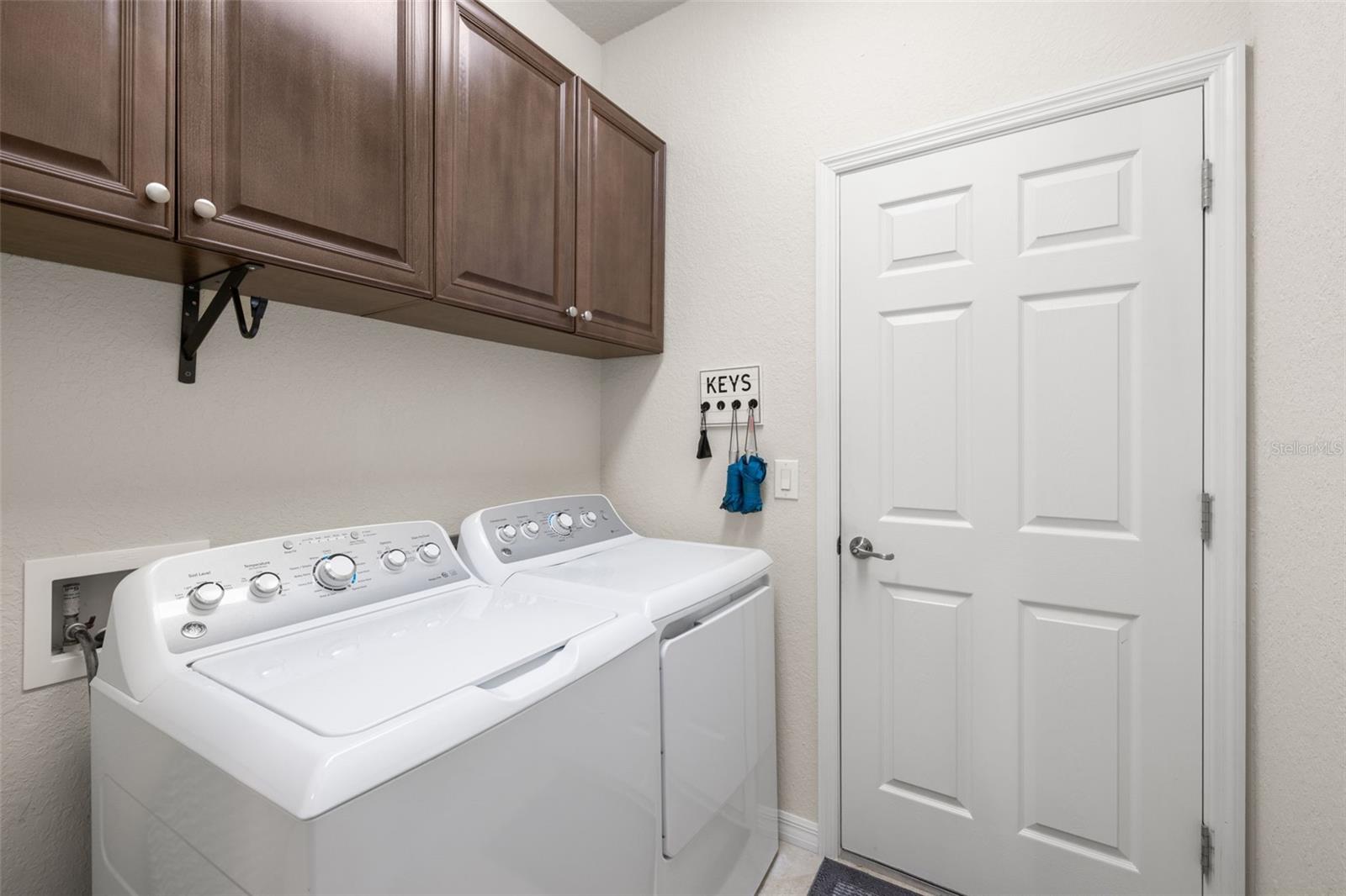 RIVER STRAND - Residential