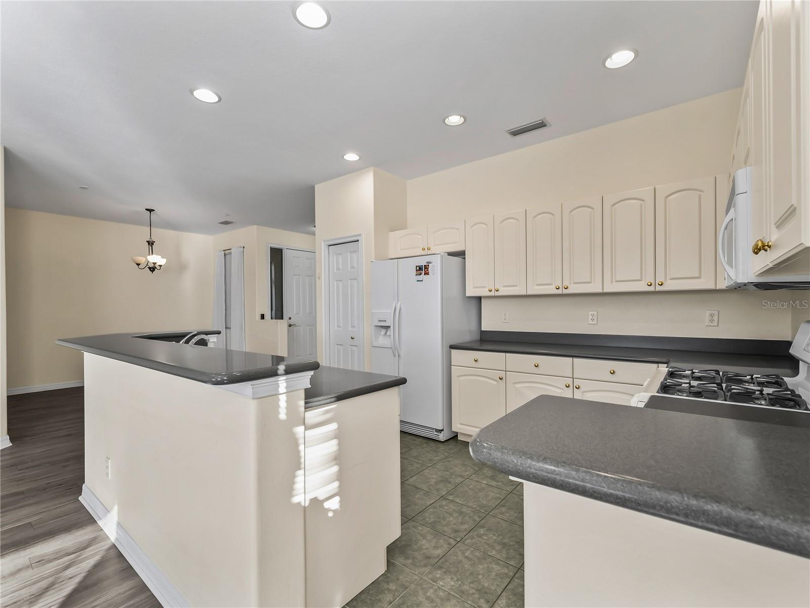 VENETIAN GOLF & RIVER CLUB - Residential