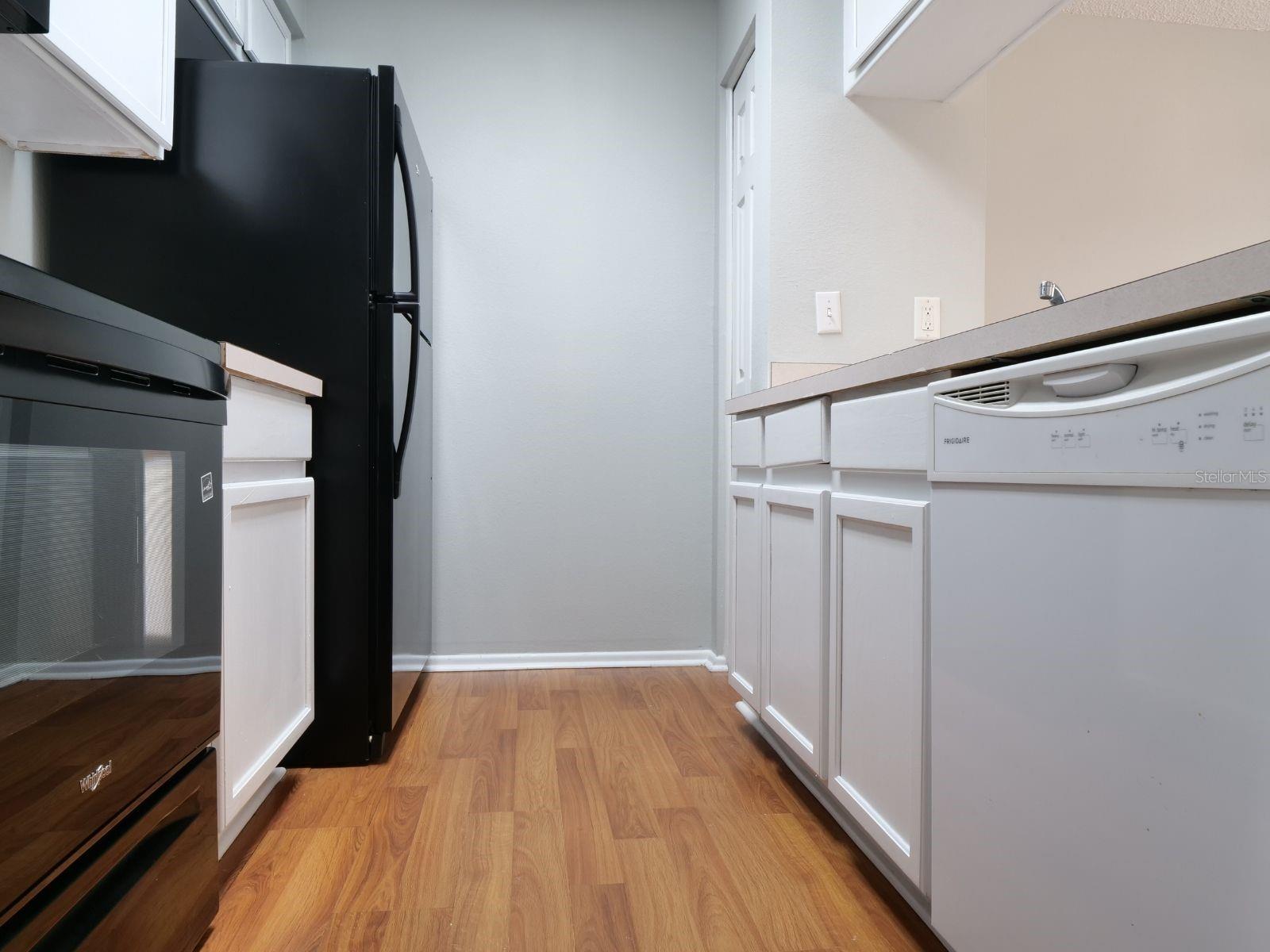 THE TWNHMS AT KENSINGTON PH - Residential