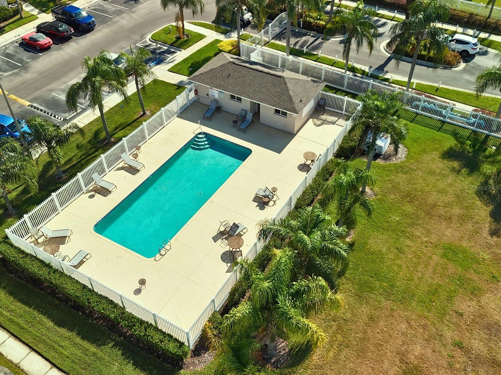 THE TWNHMS AT KENSINGTON PH - Residential