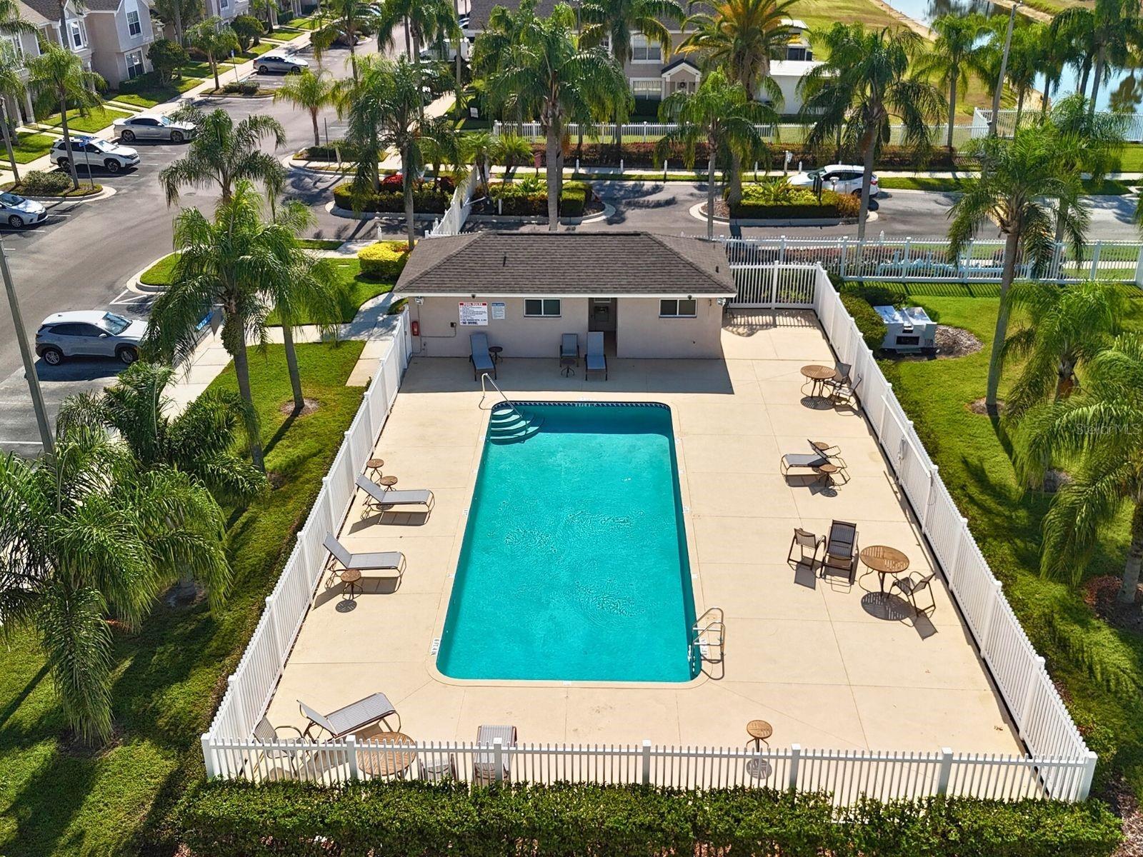 THE TWNHMS AT KENSINGTON PH - Residential