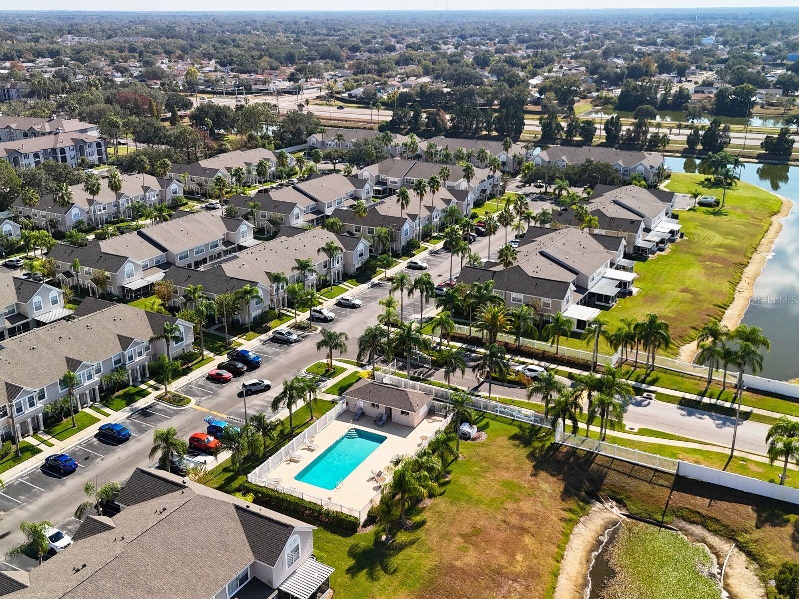 THE TWNHMS AT KENSINGTON PH - Residential