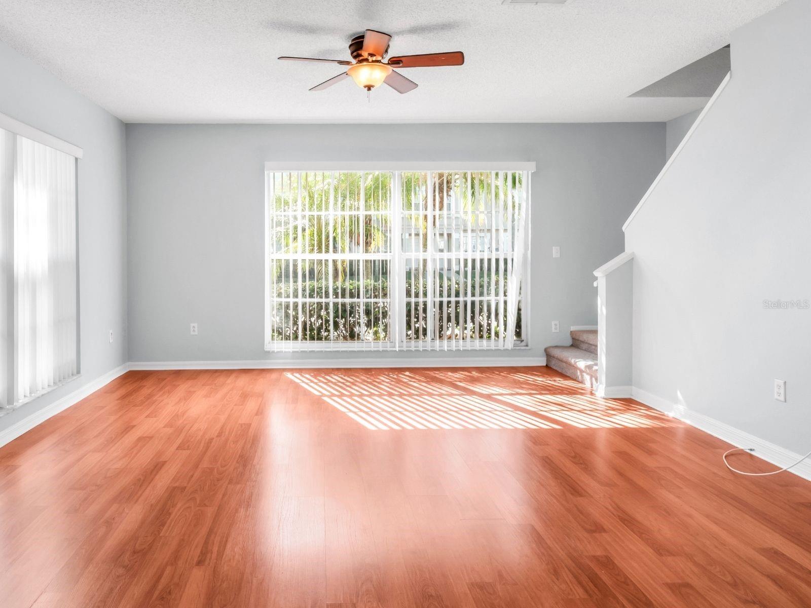 THE TWNHMS AT KENSINGTON PH - Residential