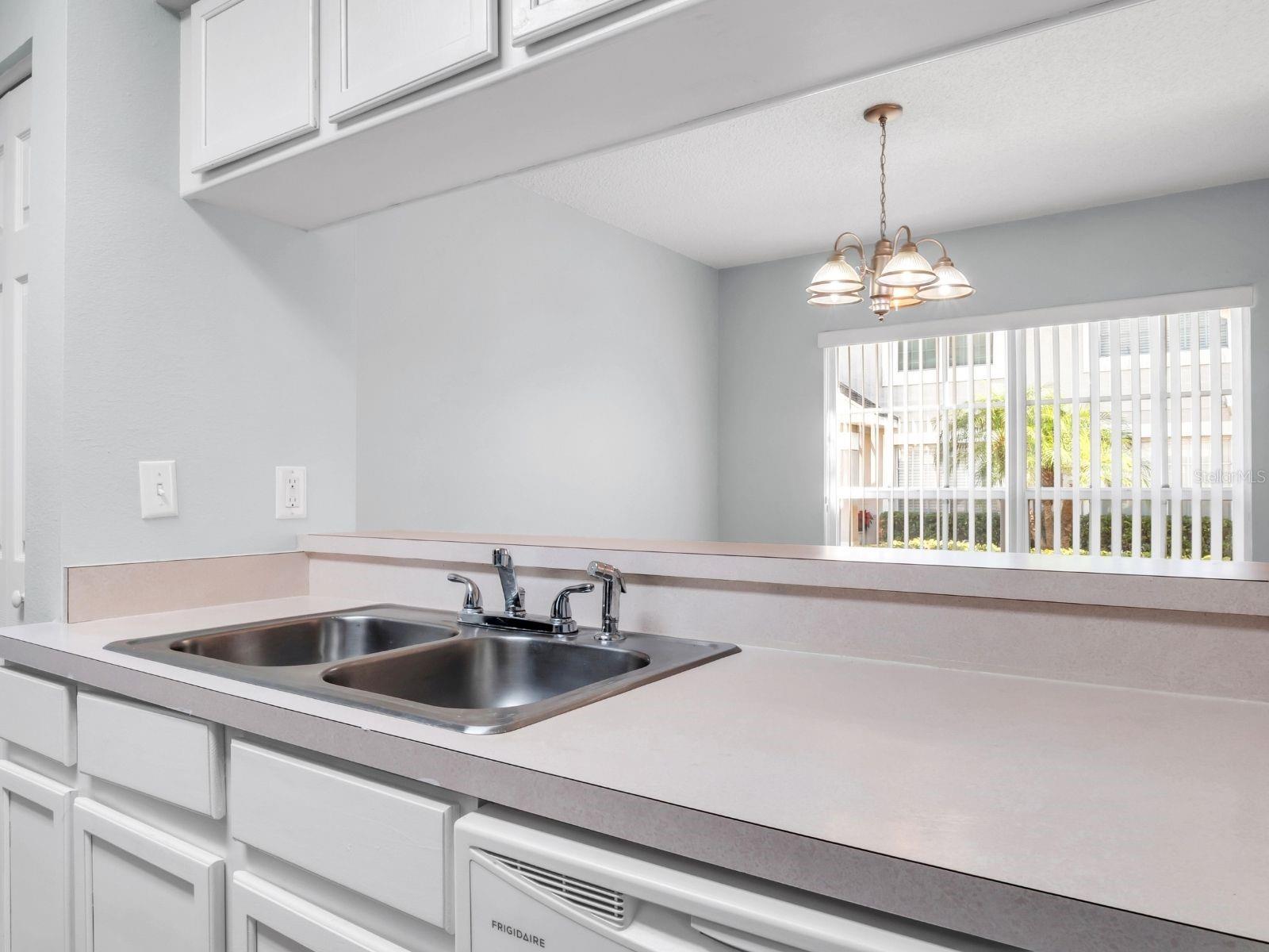 THE TWNHMS AT KENSINGTON PH - Residential