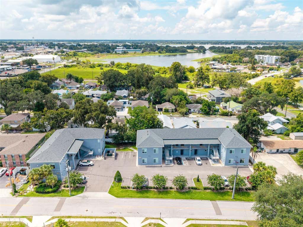 Photo of 750 Ave C SW, Winter Haven, FL 33880 (MLS # TB8535686)