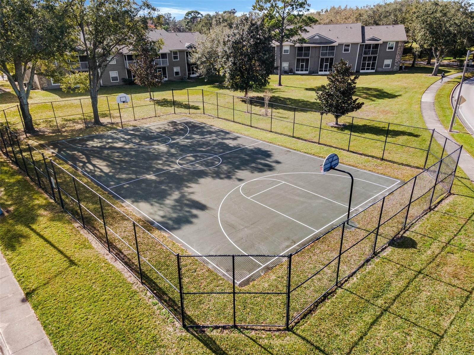 HUNTERS RESERVE A CONDO - Residential