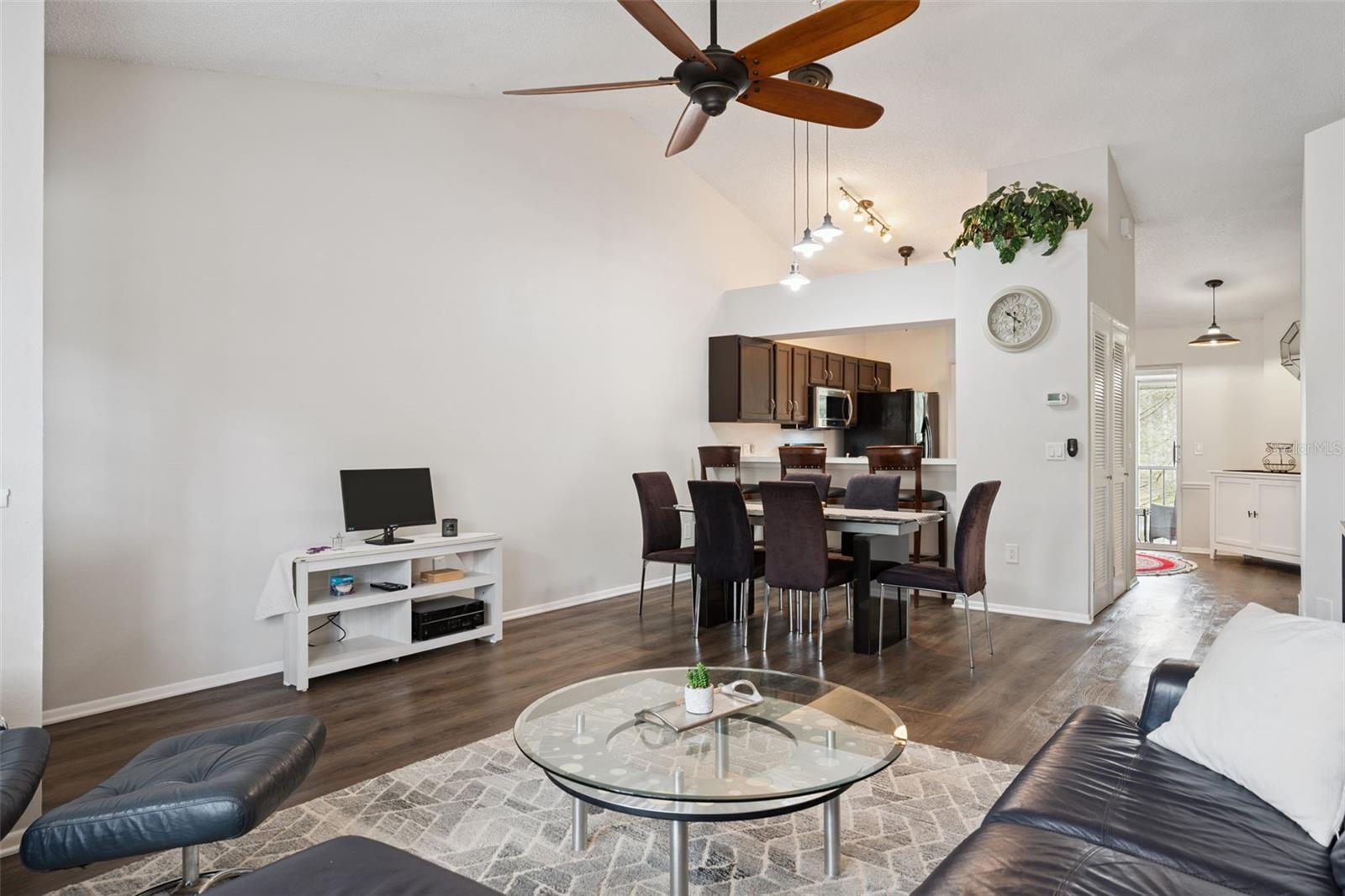 HUNTERS RESERVE A CONDO - Residential