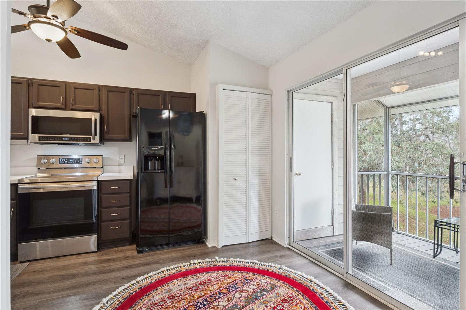 HUNTERS RESERVE A CONDO - Residential