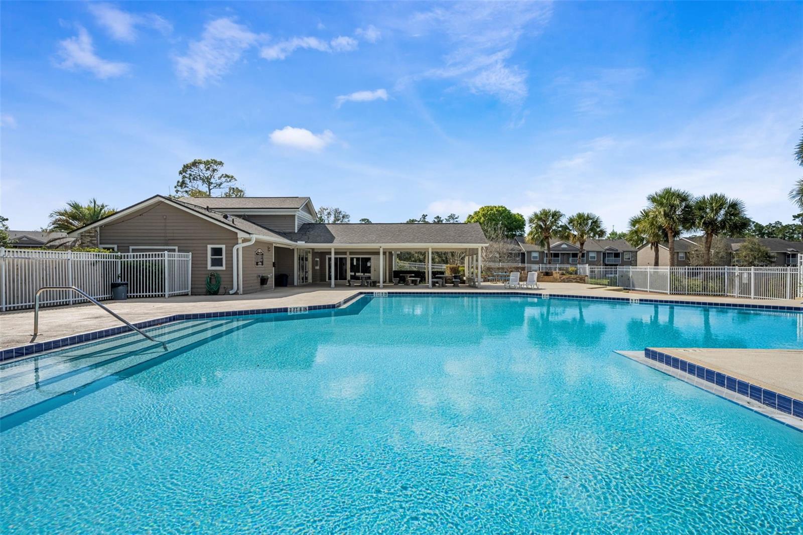 HUNTERS RESERVE A CONDO - Residential