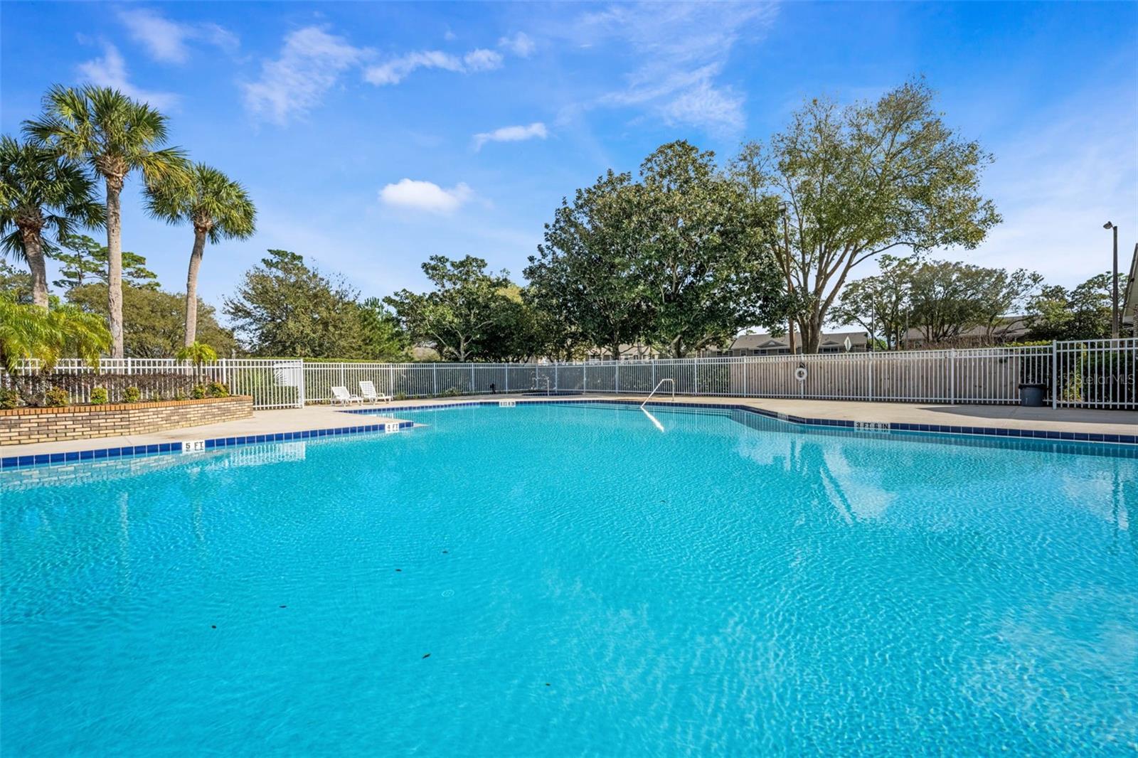 HUNTERS RESERVE A CONDO - Residential