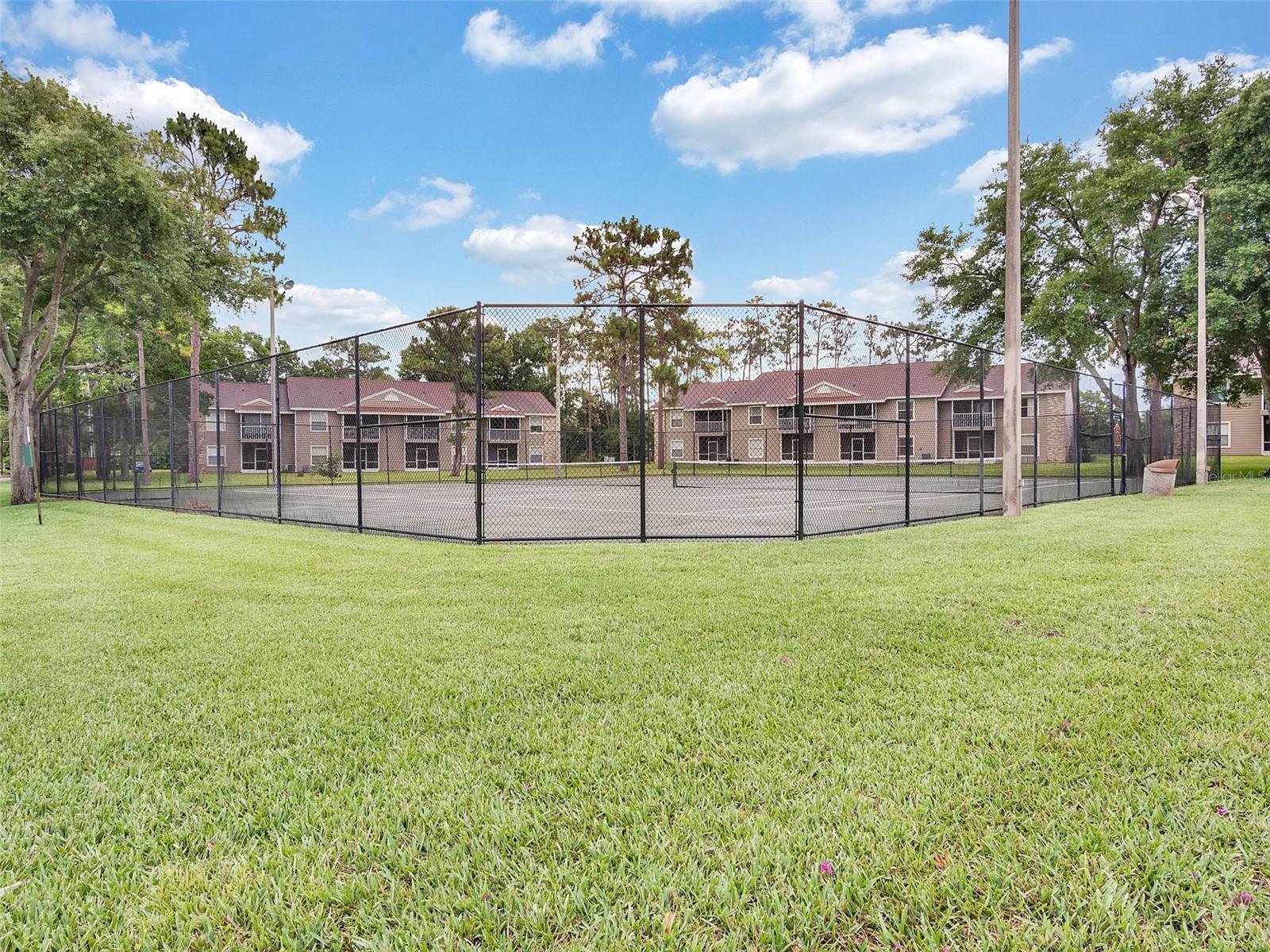 HUNTERS RESERVE A CONDO - Residential