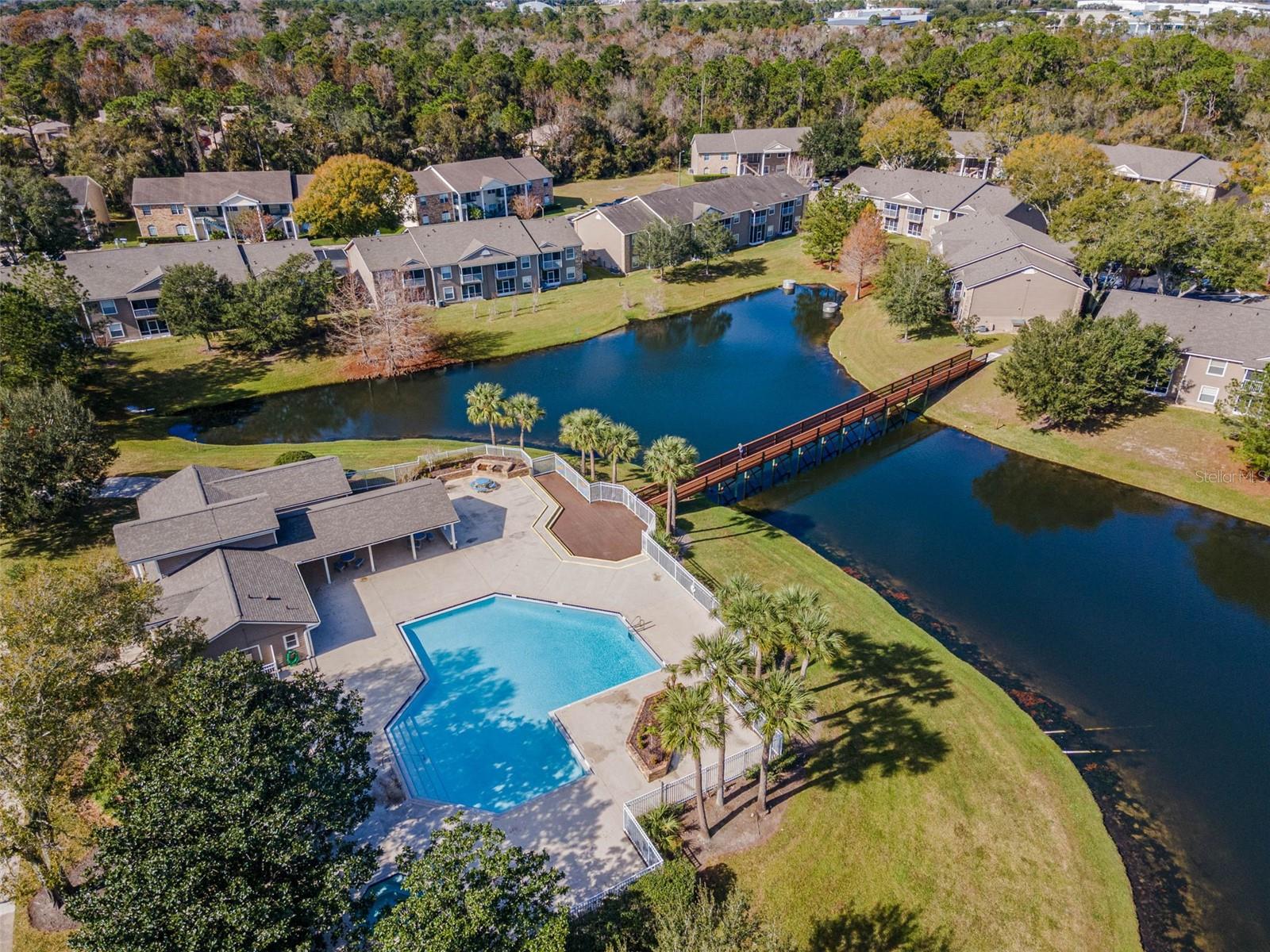 HUNTERS RESERVE A CONDO - Residential