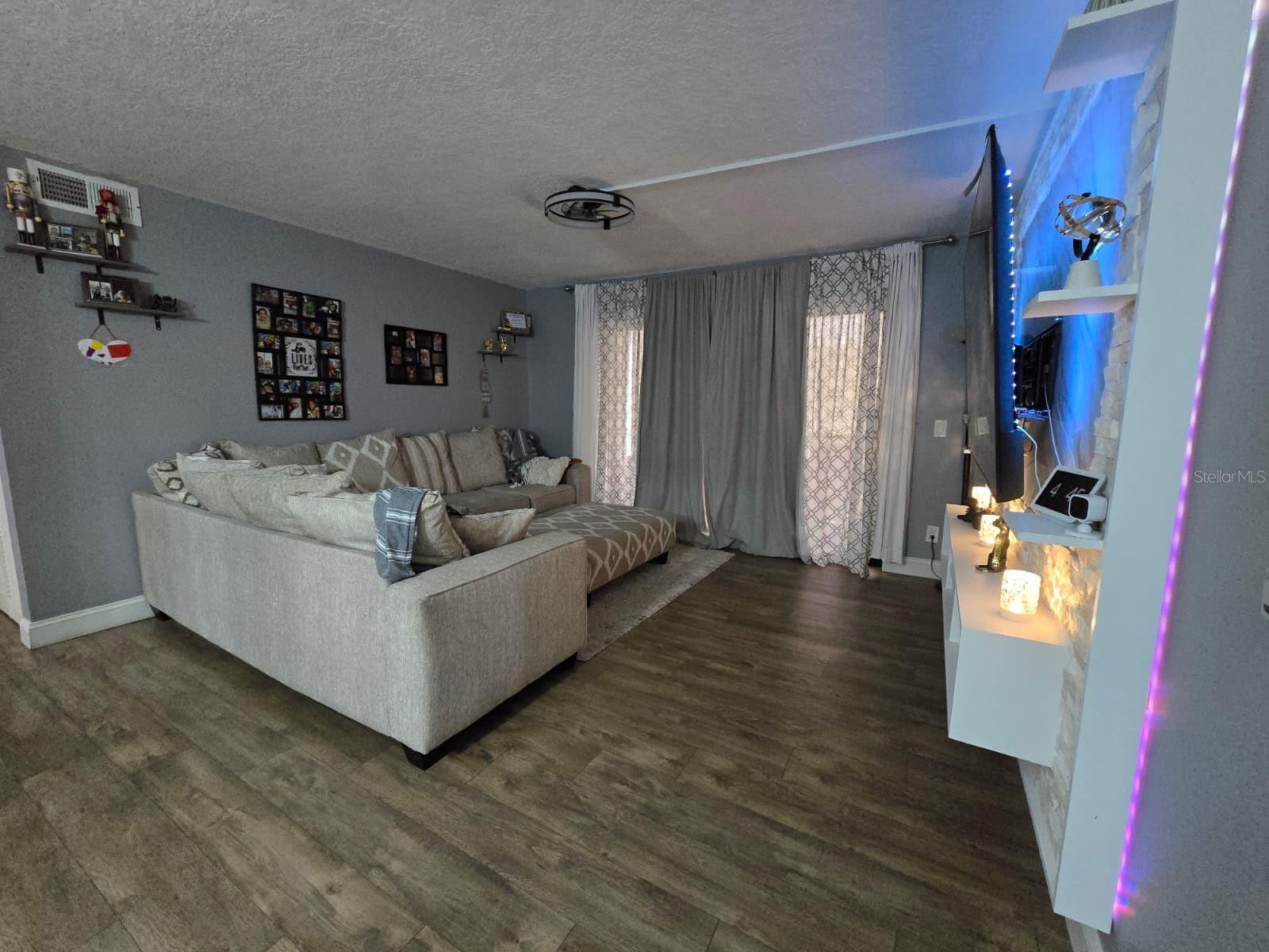 1624 S PINE RIDGE D2