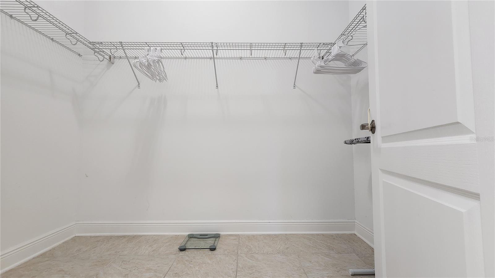 ROSEDALE ADD PH I - Residential Lease