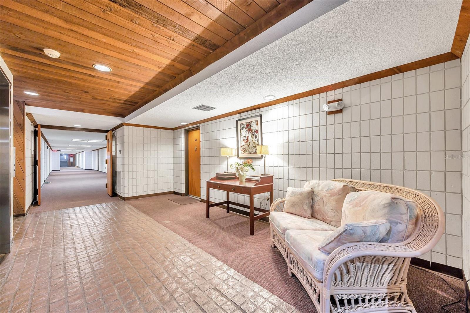 2583 COUNTRYSIDE BOULEVARD 3212