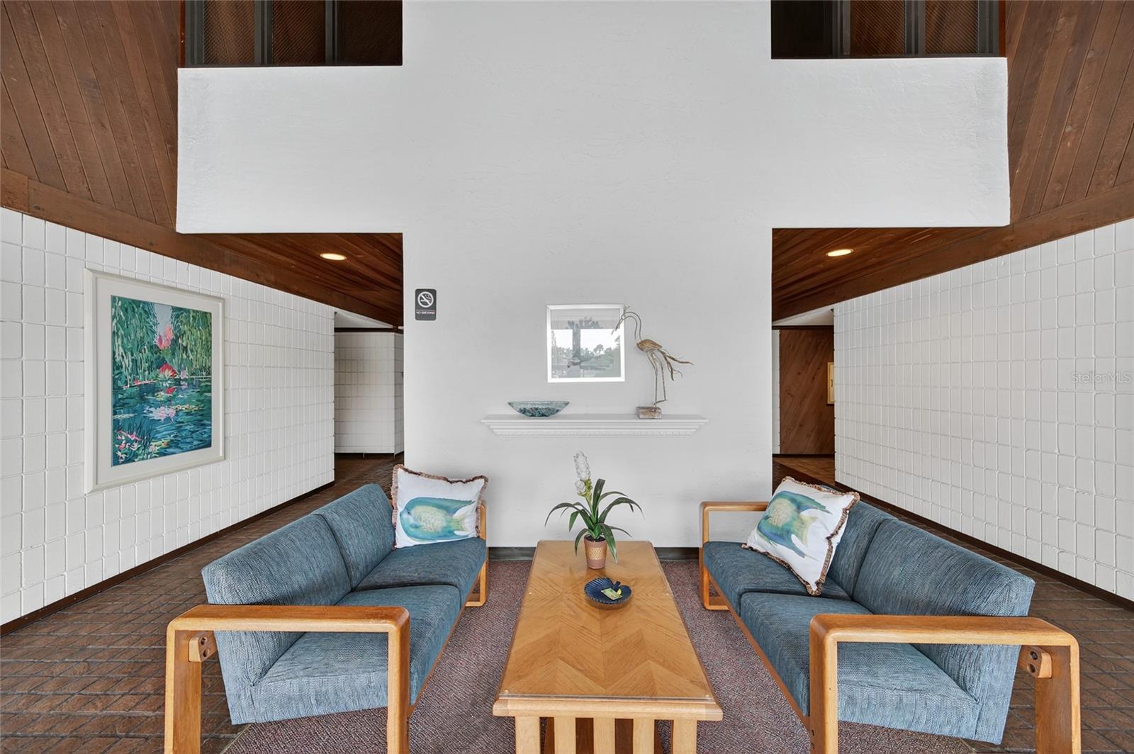INVERNESS CONDO - Residential