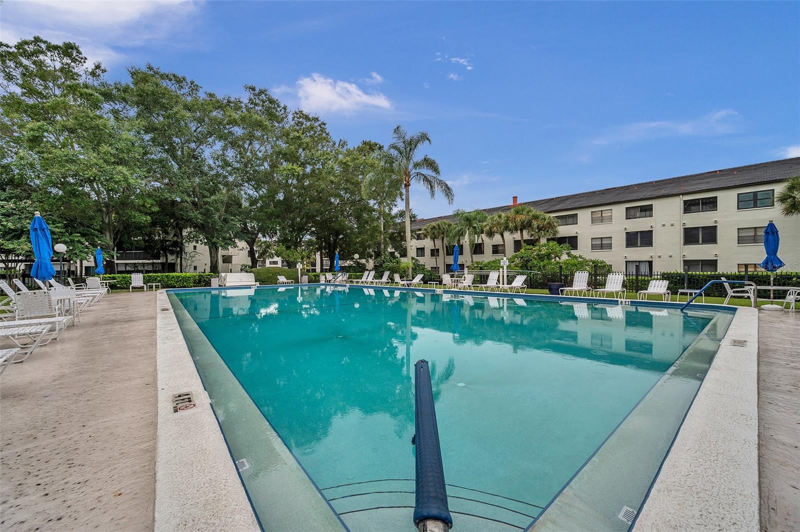 INVERNESS CONDO - Residential