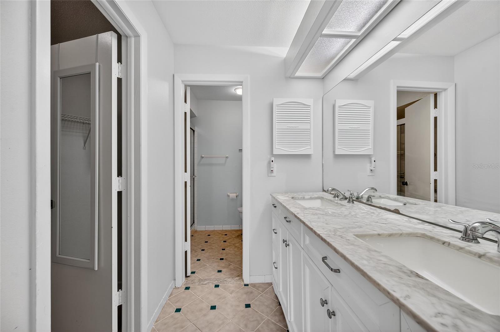 INVERNESS CONDO - Residential