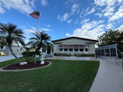 A home in ELLENTON