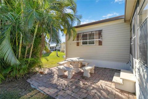 A home in ELLENTON