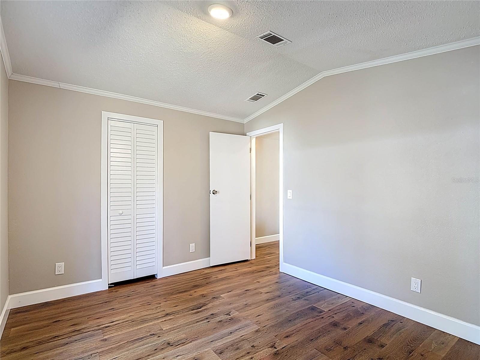 MOON LAKE ESTATES - Residential