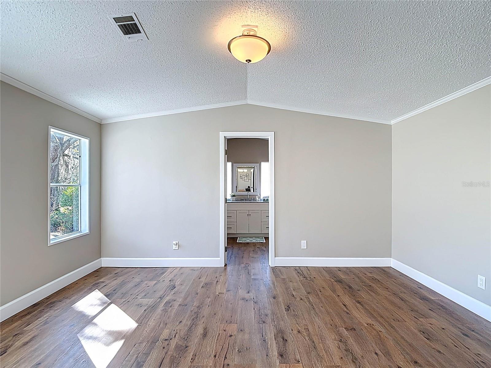 MOON LAKE ESTATES - Residential