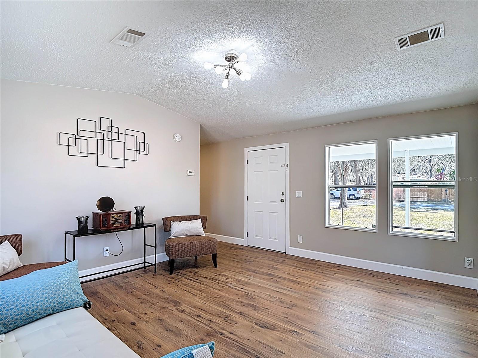 MOON LAKE ESTATES - Residential