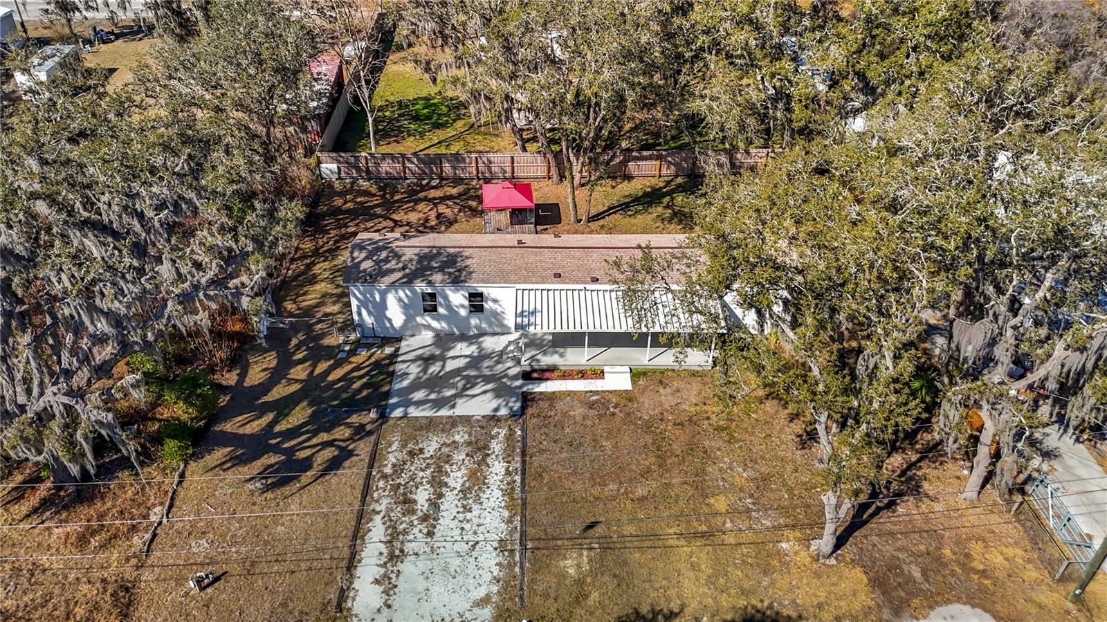 MOON LAKE ESTATES - Residential