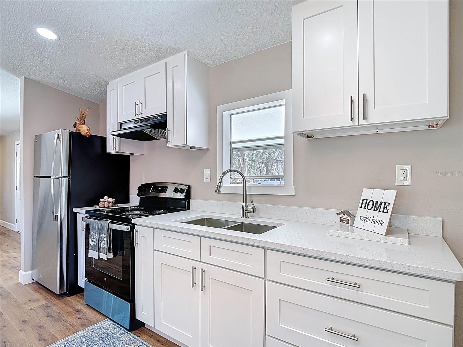 MOON LAKE ESTATES - Residential