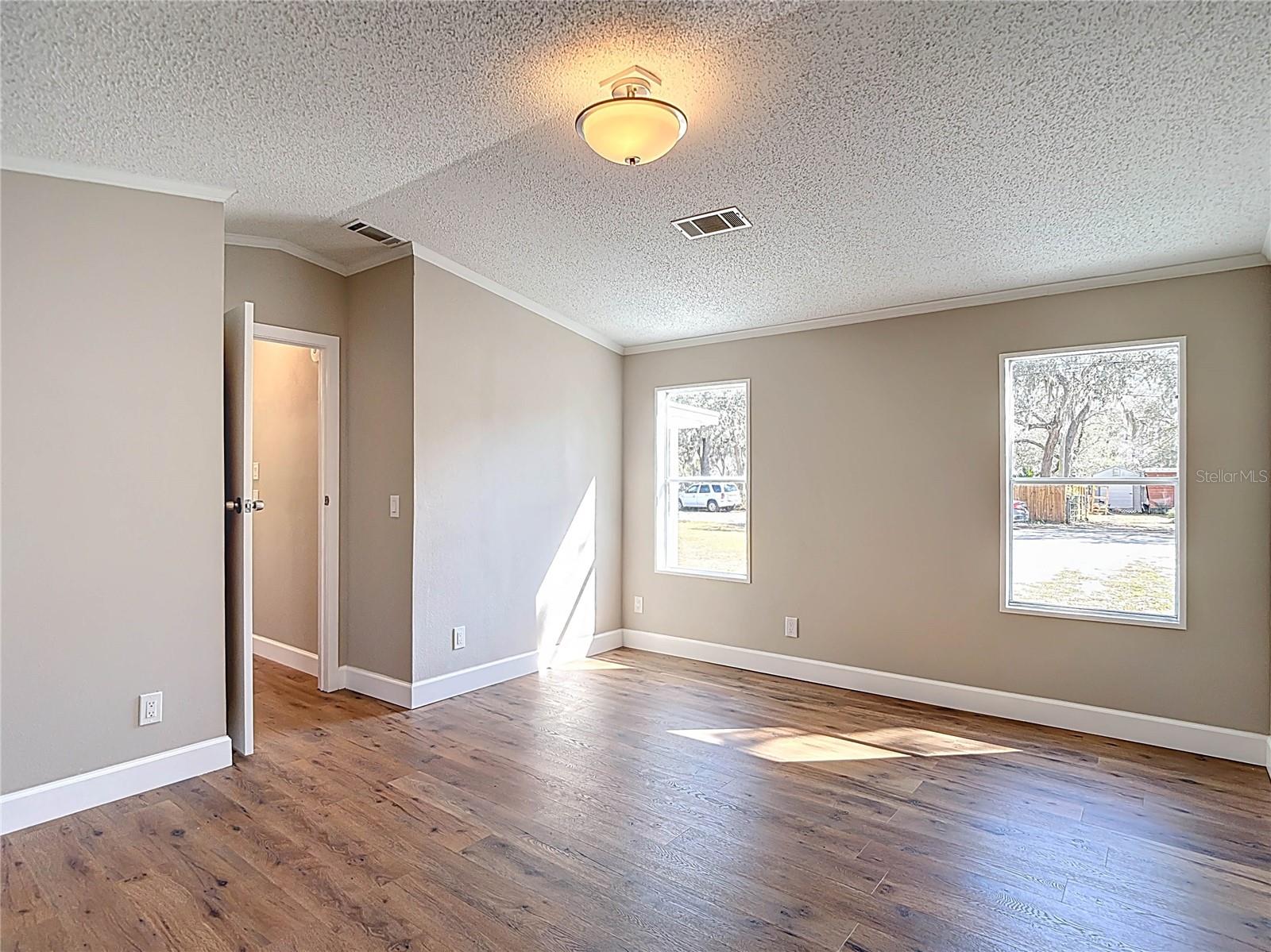 MOON LAKE ESTATES - Residential