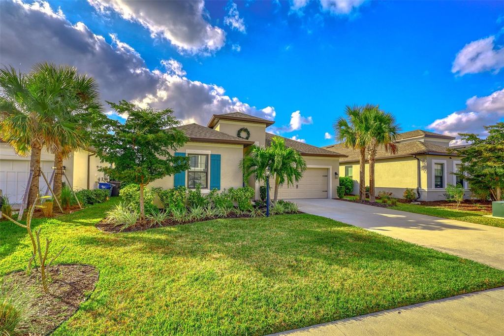 Photo of 6374 Grandview Hill Court, Bradenton, FL 34203 (MLS # A4694409)