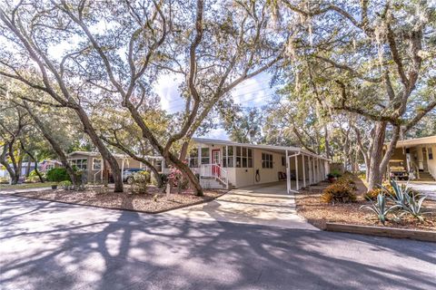 A home in LAKE MARY