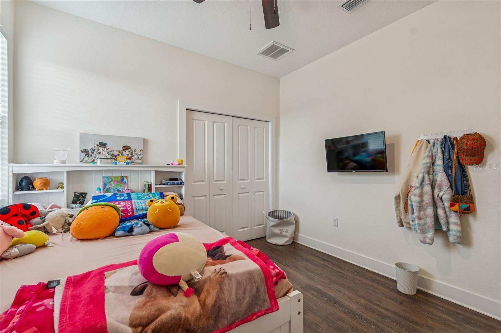 DORMANY COUNTRY ESTATES - Residential