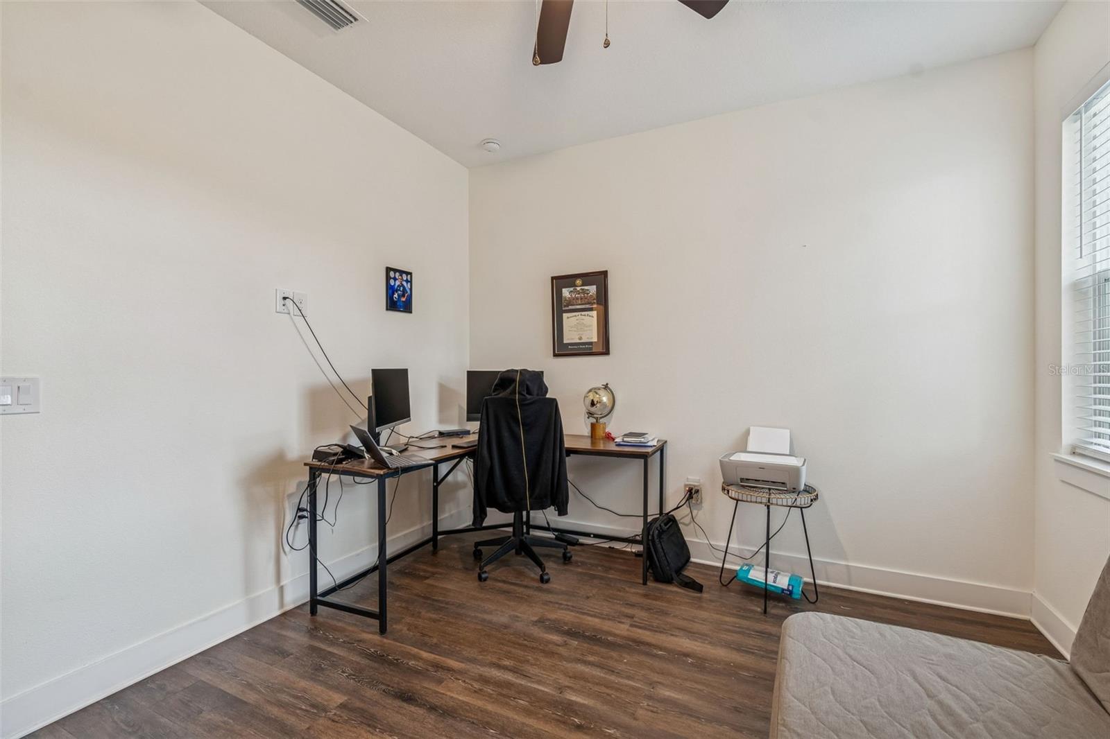 DORMANY COUNTRY ESTATES - Residential