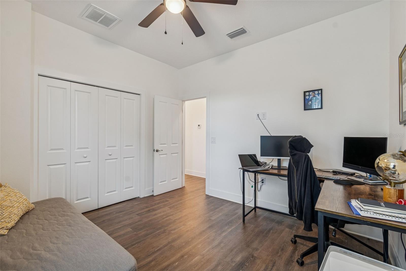 DORMANY COUNTRY ESTATES - Residential