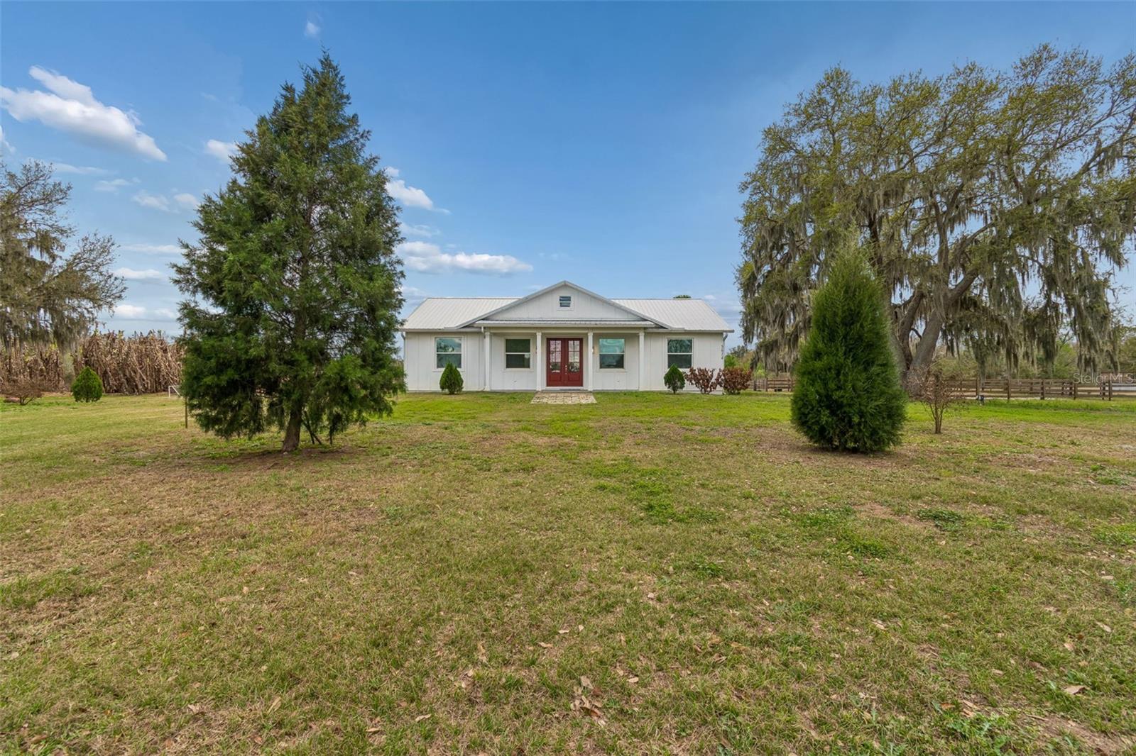 DORMANY COUNTRY ESTATES - Residential