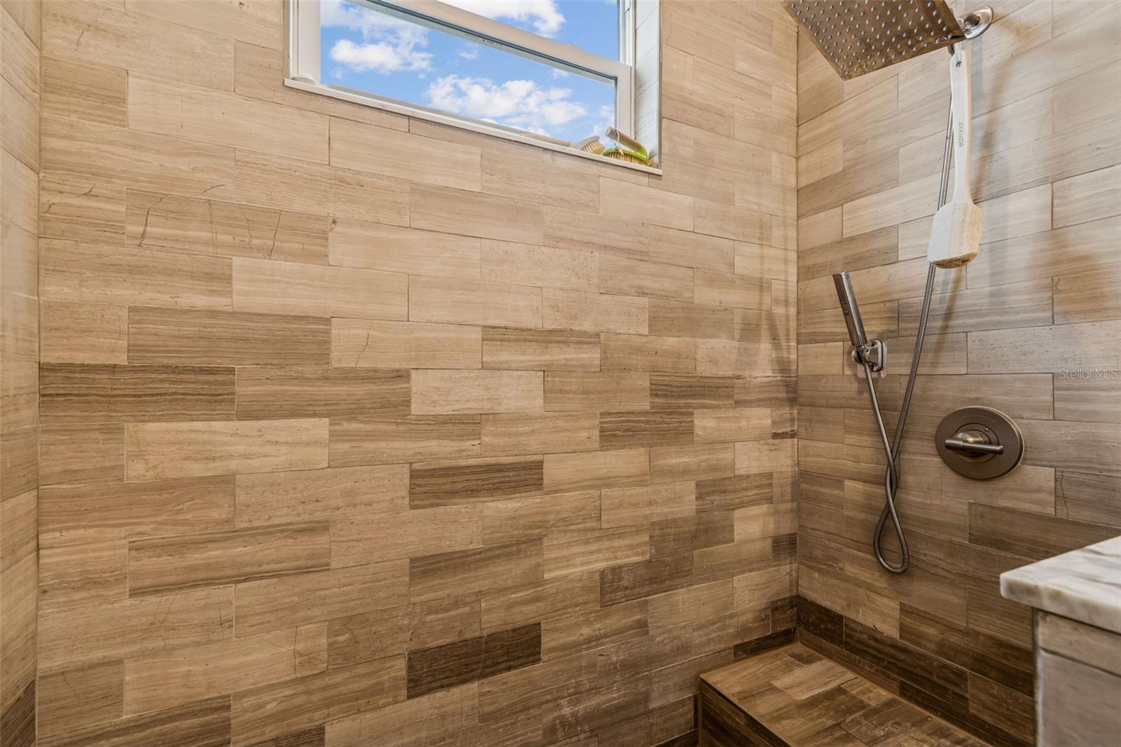 DORMANY COUNTRY ESTATES - Residential