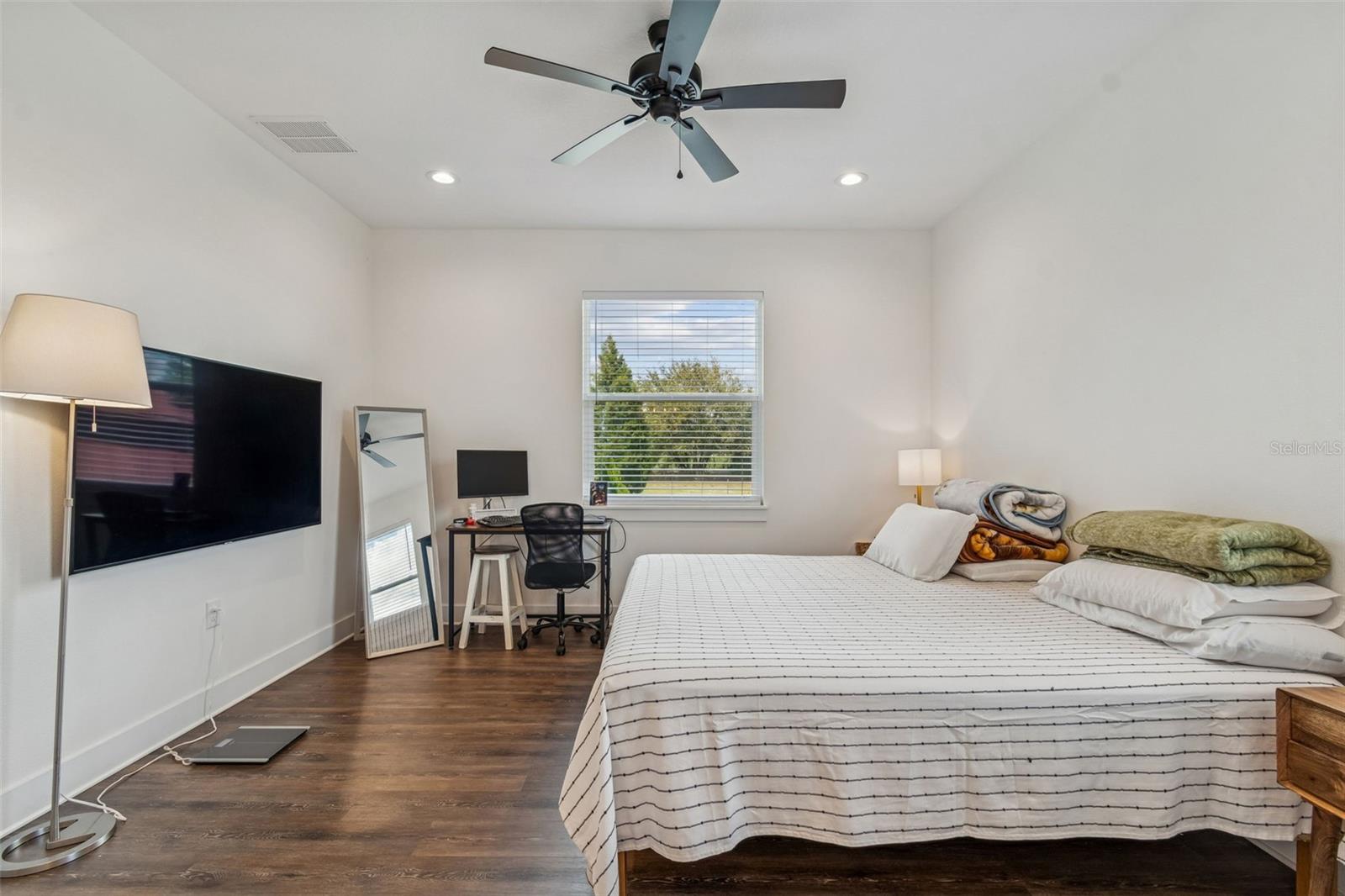 DORMANY COUNTRY ESTATES - Residential