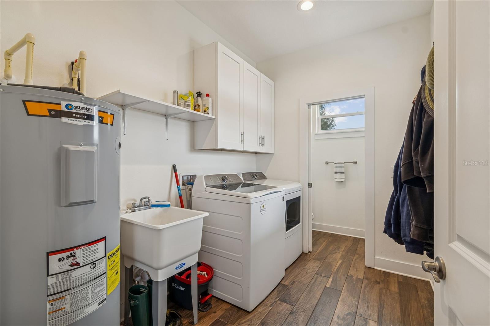 DORMANY COUNTRY ESTATES - Residential